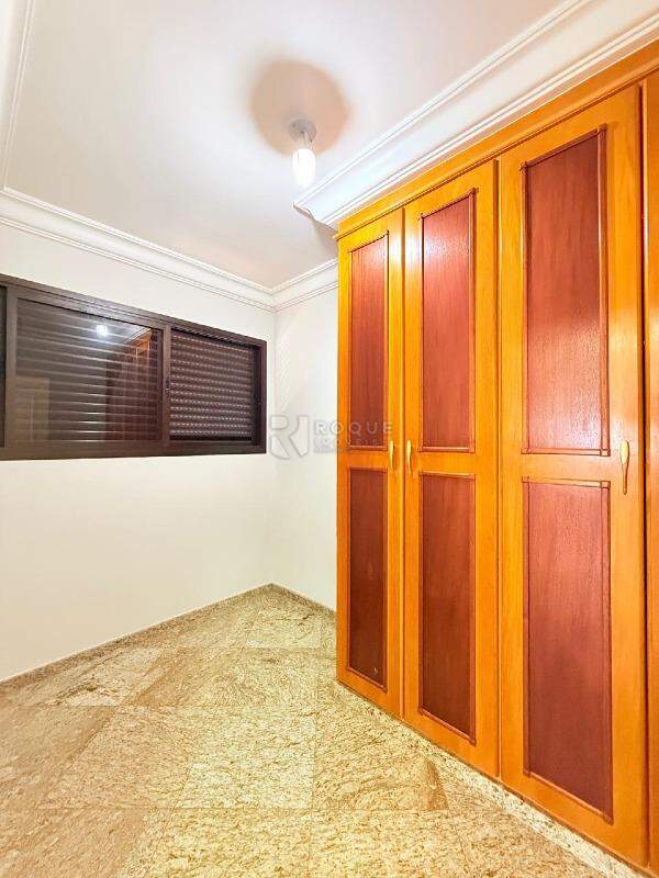 Apartamento para aluguel no bairro Centro: Despejo