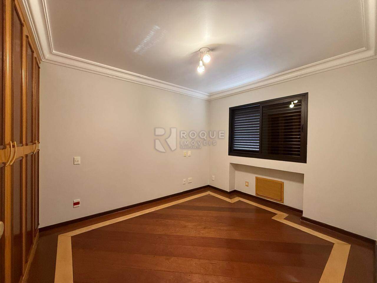 Apartamento para aluguel no bairro Centro: Dormitório 03