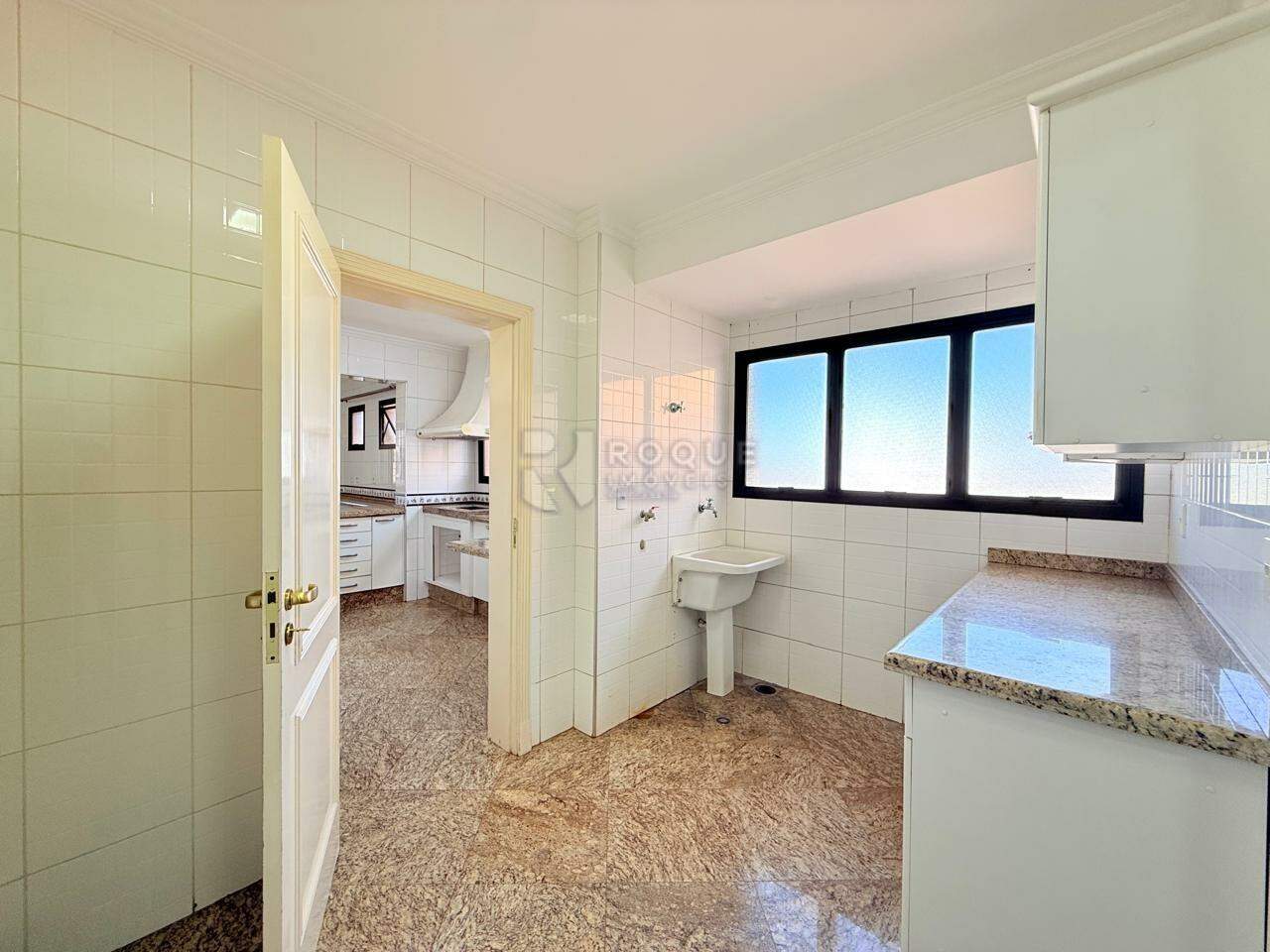 Apartamento para aluguel no bairro Centro: Lavanderia