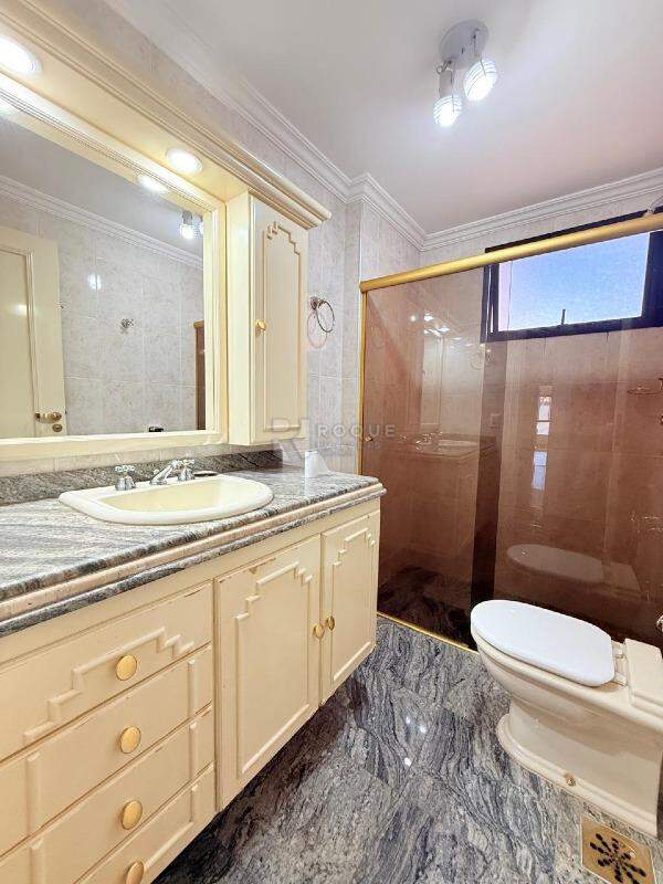 Apartamento para aluguel no bairro Centro: Wc 02 Súite
