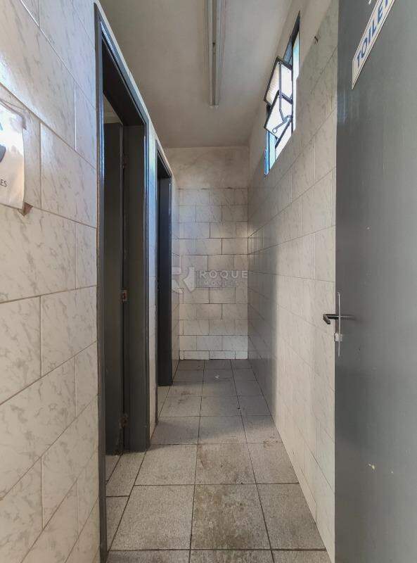 Barracão/Galpão para aluguel no bairro VILA NOVA BRASILIA: Hall 