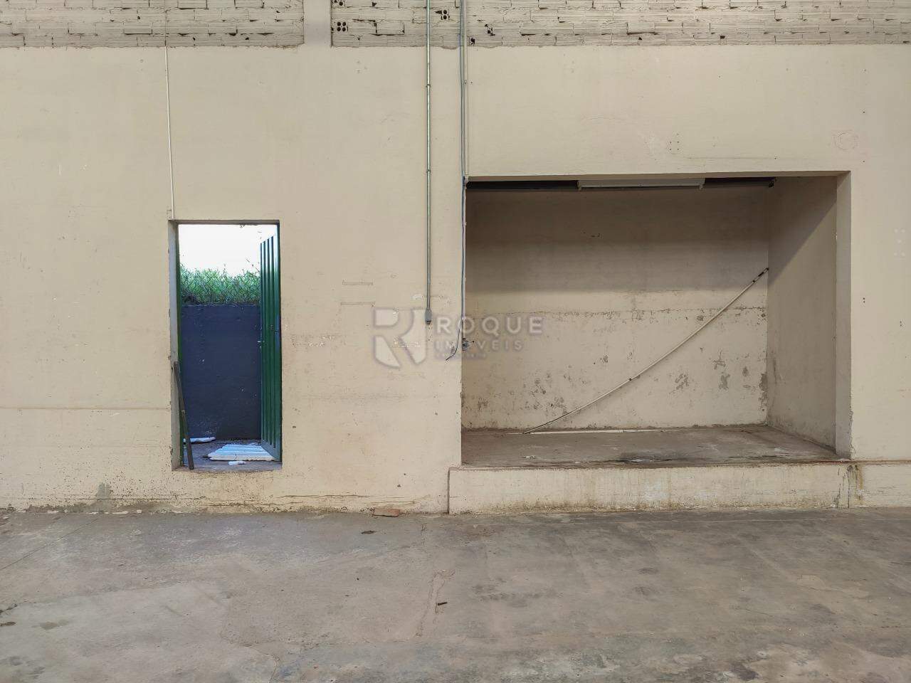 Barracão/Galpão para aluguel no bairro VILA NOVA BRASILIA: Acesso corredor 1