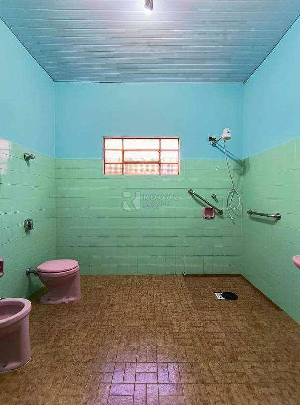Casa Residencial para aluguel no bairro Vila Anita: Wc social