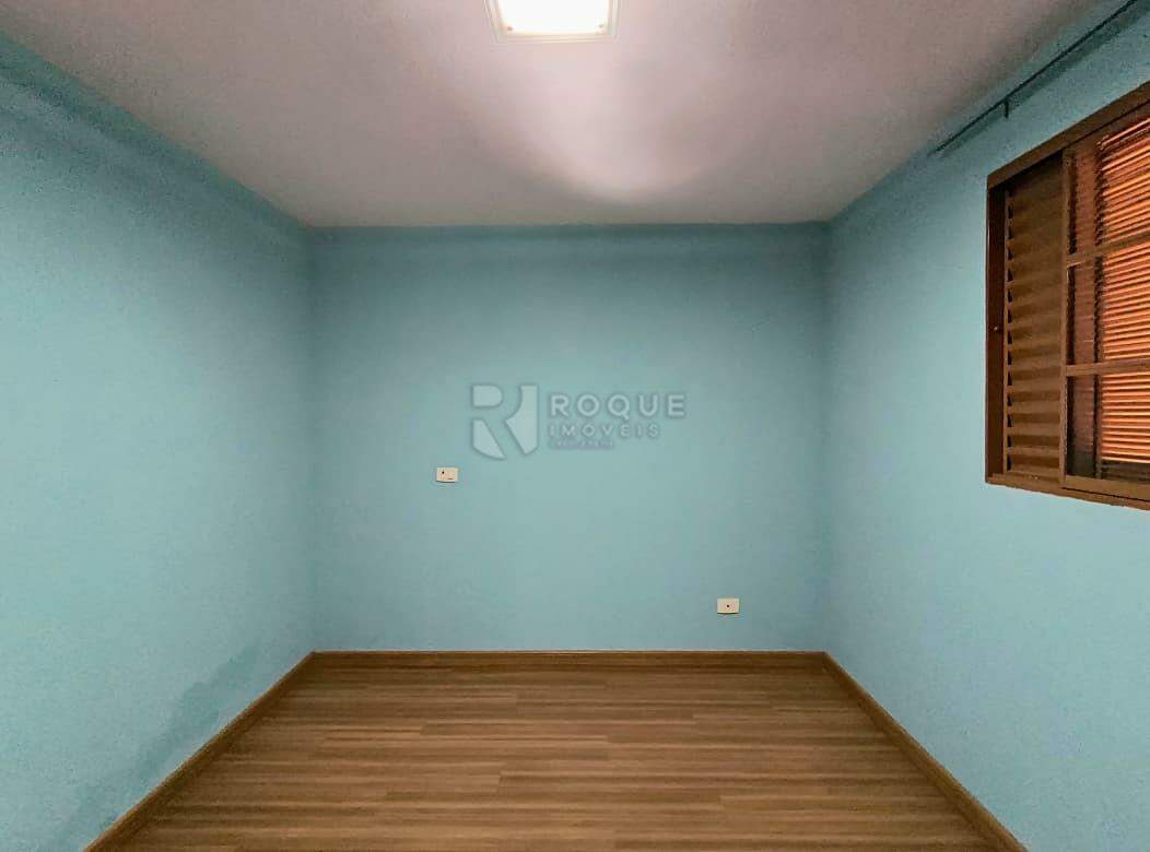 Casa Residencial para aluguel no bairro Vila Anita: Dormitório 03