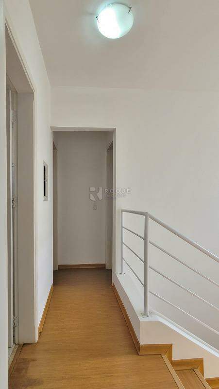 Casa em condomínio para aluguel no bairro Residencial Villa do Sol: Hall