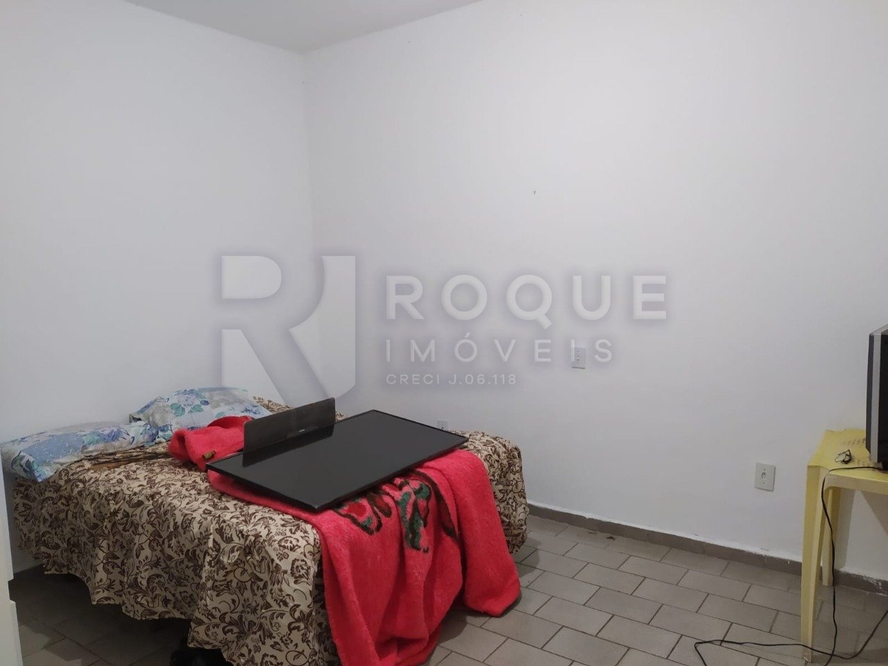 Casa Comercial à venda no bairro Parque Residencial Aeroporto: 