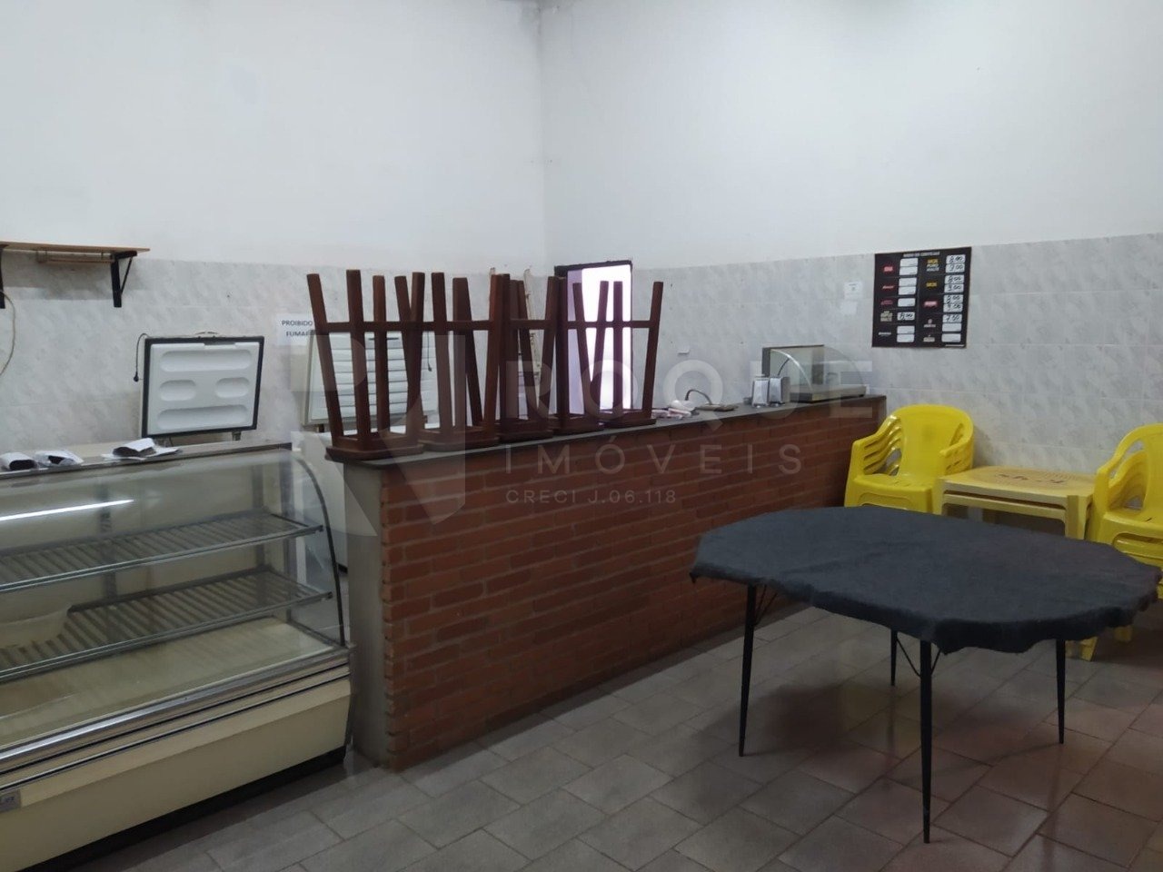 Casa Comercial à venda no bairro Parque Residencial Aeroporto: 