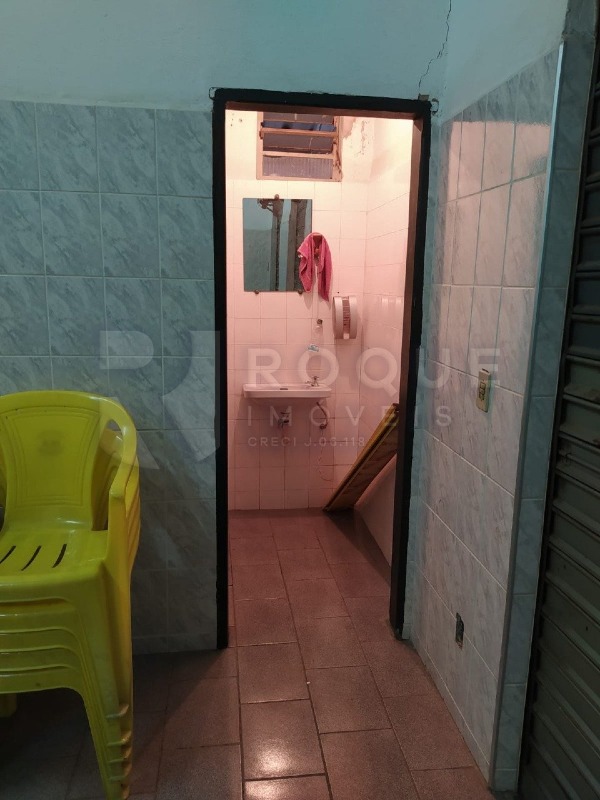 Casa Comercial à venda no bairro Parque Residencial Aeroporto: 