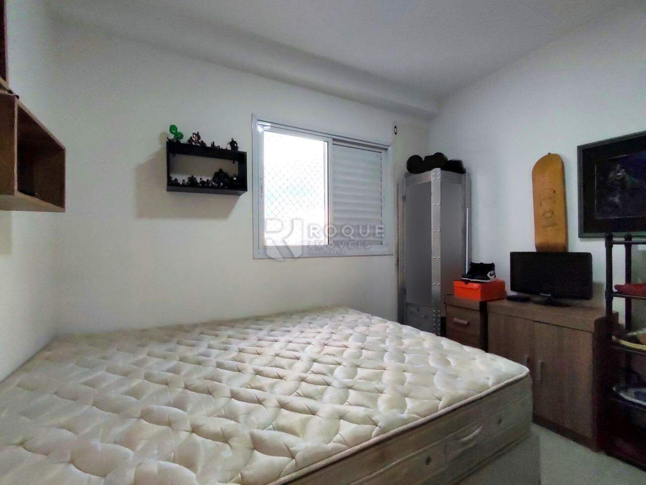 Apartamento à venda no bairro Jardim Residencial Francisco Cruãnes: DORMITÓRIO 1