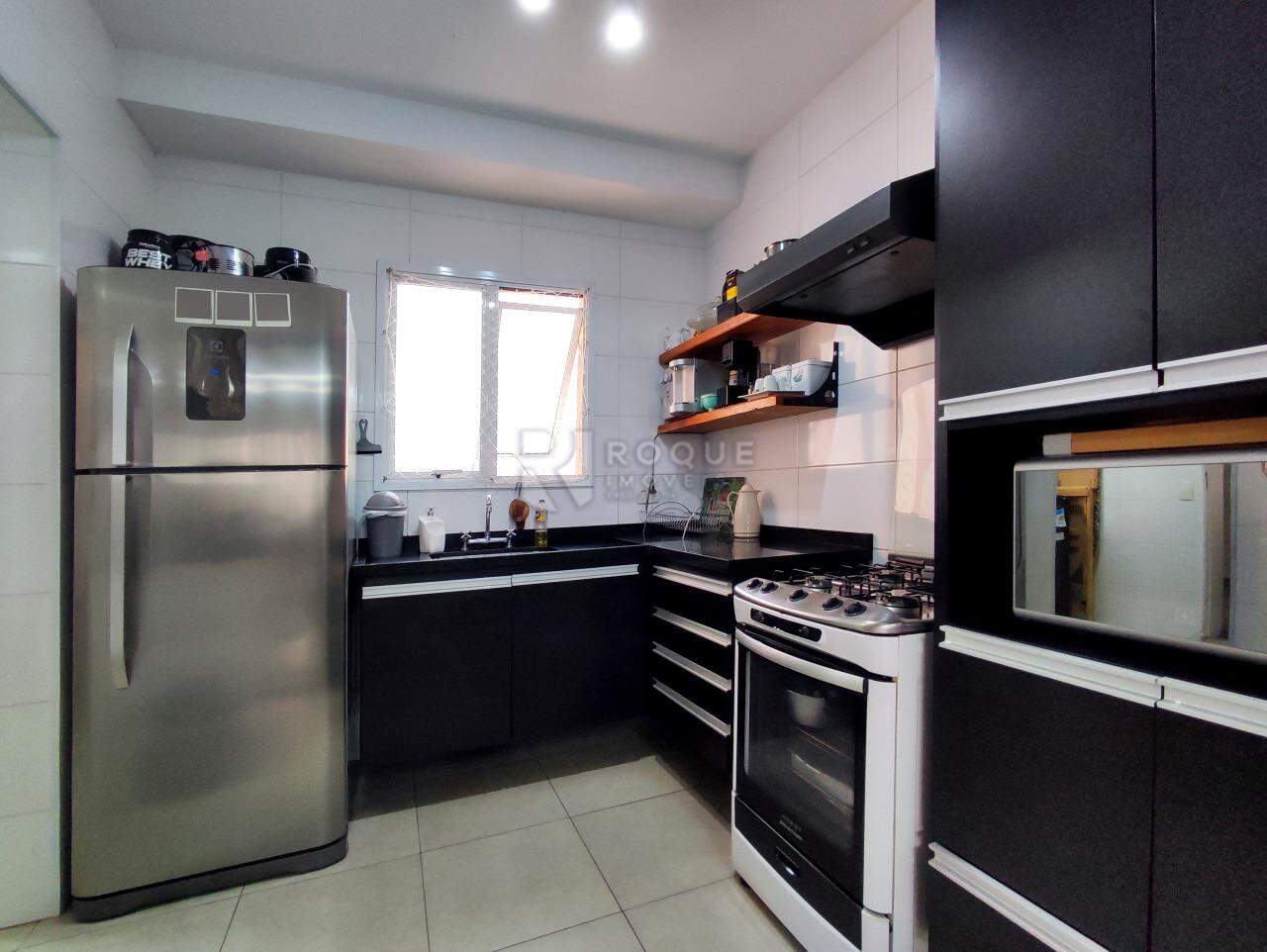 Apartamento à venda no bairro Jardim Residencial Francisco Cruãnes: COZINHA