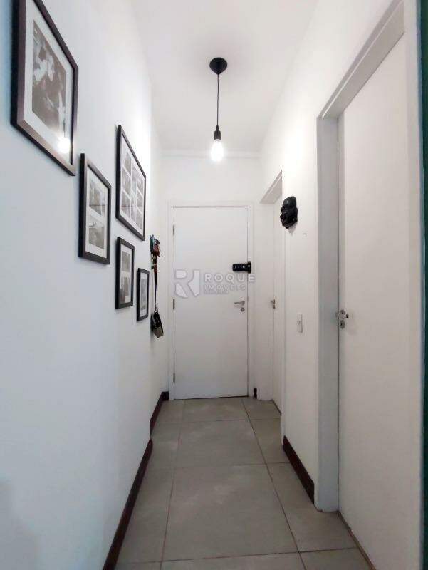 Apartamento à venda no bairro Jardim Residencial Francisco Cruãnes: HALL DE ENTRADA