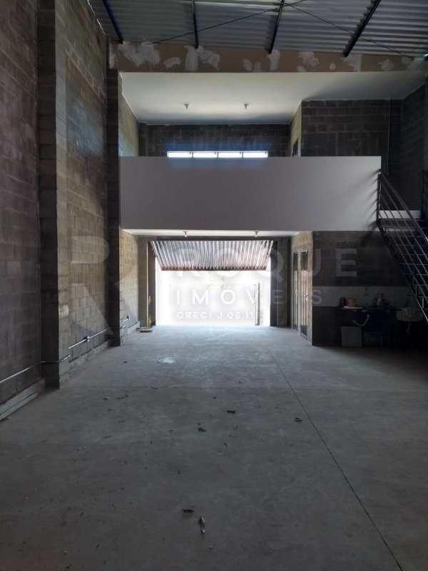 Barracão/Galpão à venda no bairro Jardim dos Jequitibás: 