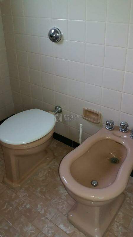 Casa Residencial à venda no bairro CENTRO: WC Fundos