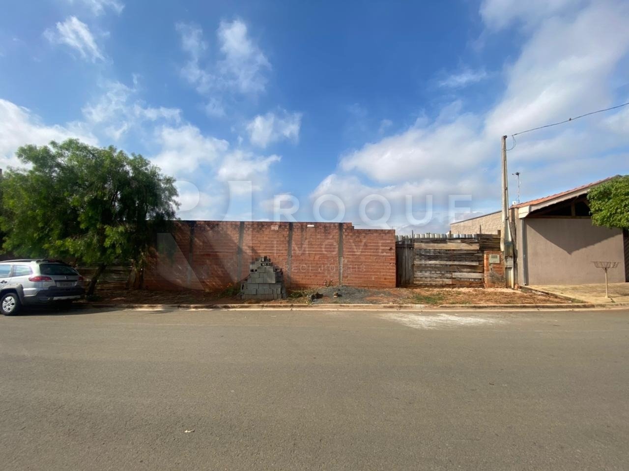 Terreno à venda no bairro Jardim Campo Verde I: 