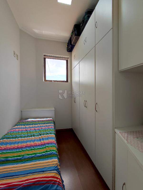 Apartamento à venda no bairro Centro: DORMITÓRIO EMPREGADA