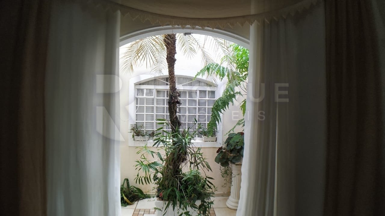 Casa Residencial à venda no bairro Vila Limeiranea: 