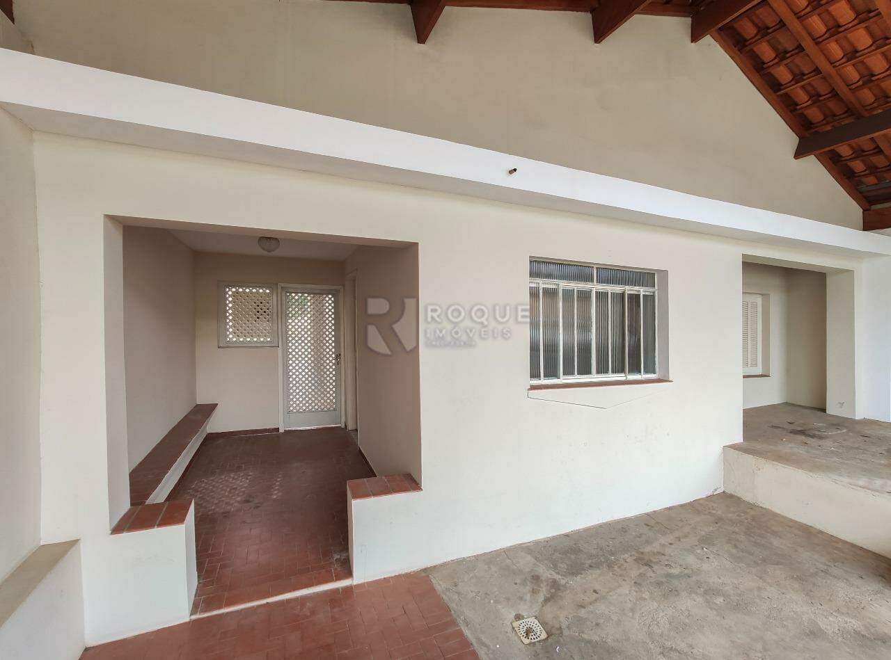 Casa Residencial para aluguel no bairro Vila Queiroz: Garagem 