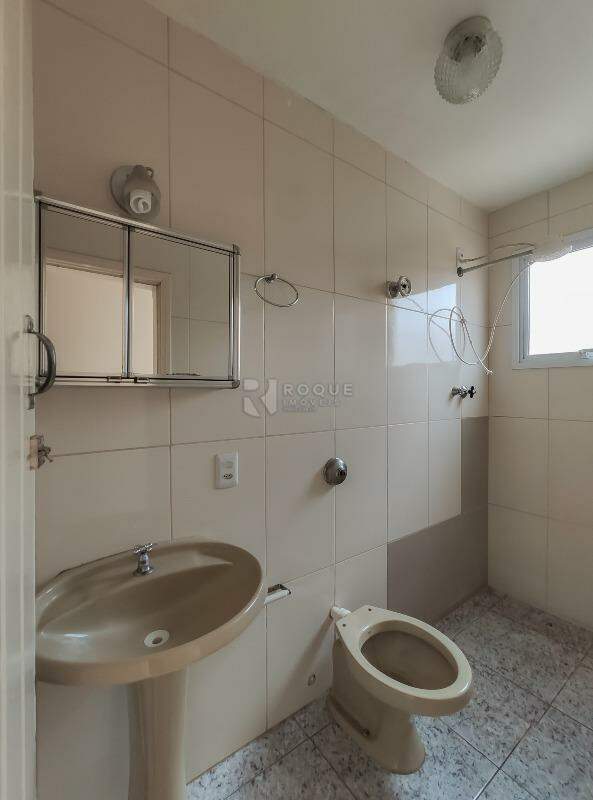 Casa Residencial para aluguel no bairro Vila Queiroz: WC social 2