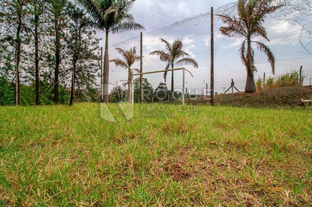 Chácara à venda no bairro Bairro do Pinhal: Campo de Futebol