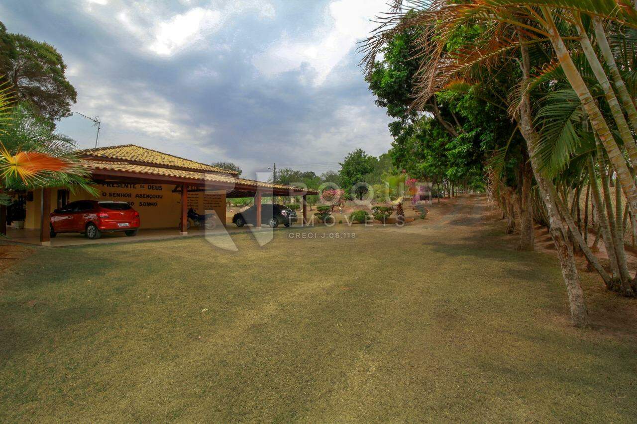Chácara à venda no bairro Bairro do Pinhal: Vista Externa / Entrada