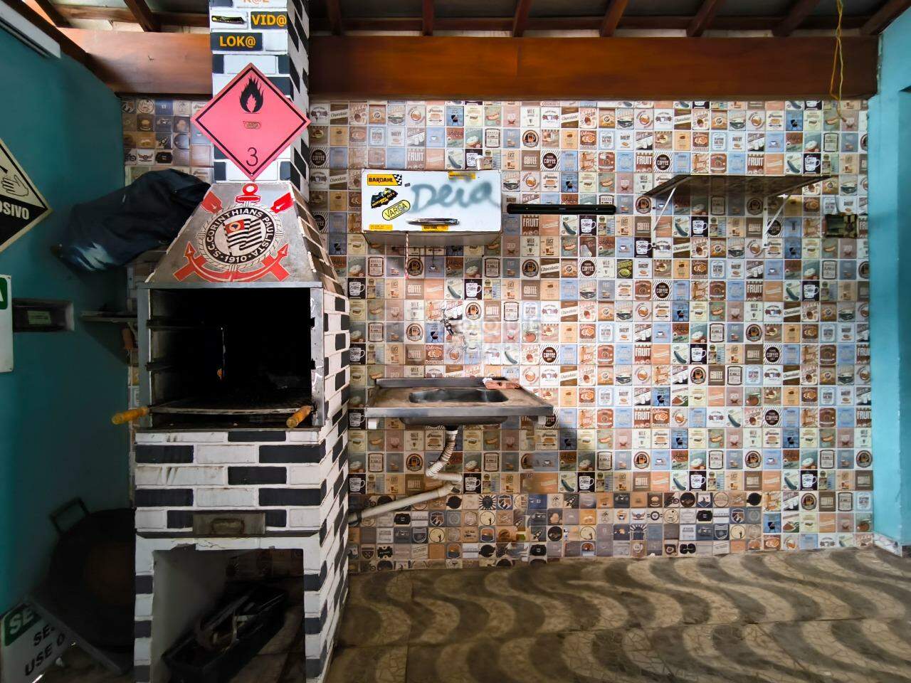 Casa Residencial à venda no bairro Jardim Lagoa Nova: CHURRASQUEIRA