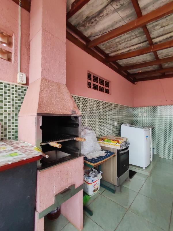 Casa Residencial à venda no bairro Jardim Ouro Verde: CHURRASQUEIRA