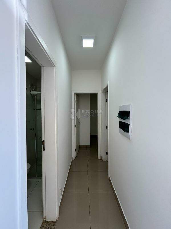 Apartamento para aluguel no bairro Chácaras Antonieta: Hall