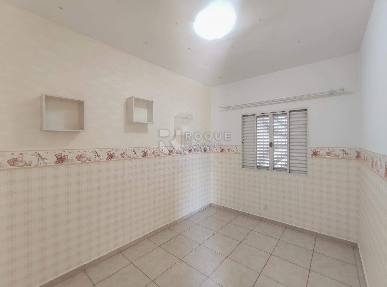 Apartamento para aluguel no bairro Vila Queiroz: Dormitório 2