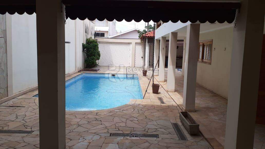 Casa Residencial à venda no bairro Vila Solar: