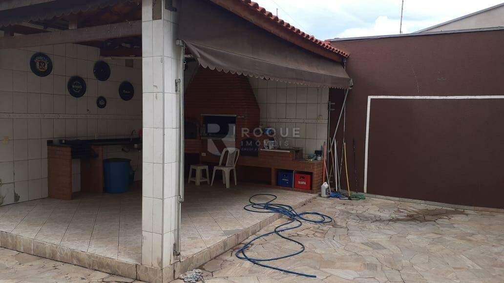 Casa Residencial à venda no bairro Vila Solar: