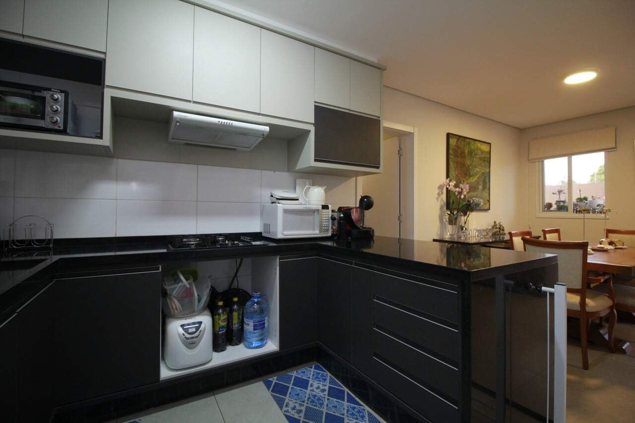 Apartamento à venda no bairro Jardim Residencial Francisco Cruãnes: Cozinha