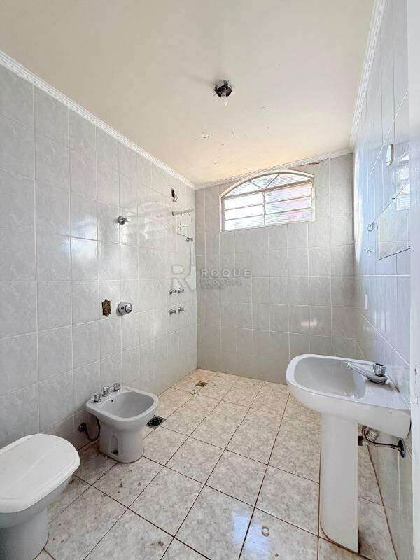 Casa Residencial para aluguel no bairro Jardim Piratininga: Wc Social