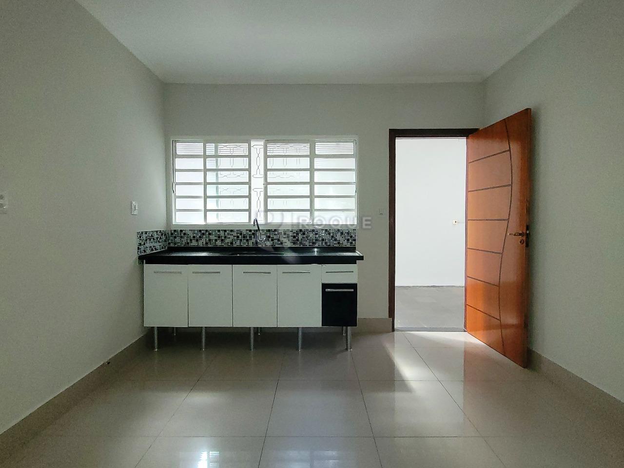 Casa Residencial para aluguel no bairro Jardim São Lourenço: Cozinha