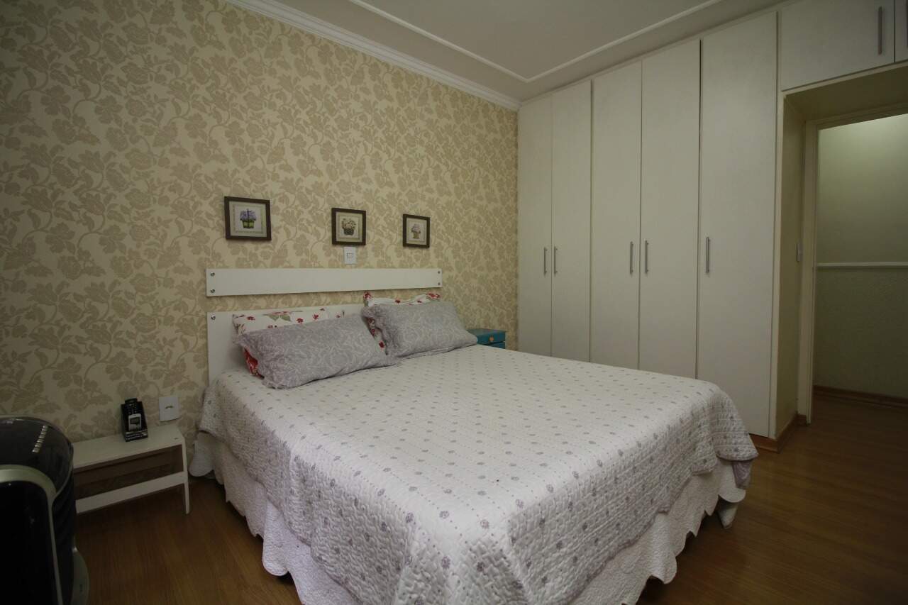 Casa Residencial à venda no bairro Jardim Bartolomeu Grotta: Suíte