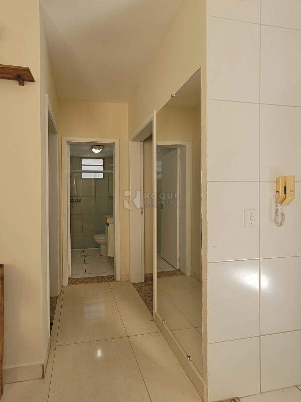 Apartamento à venda no bairro Jardim do Lago: CORREDOR INTERNO