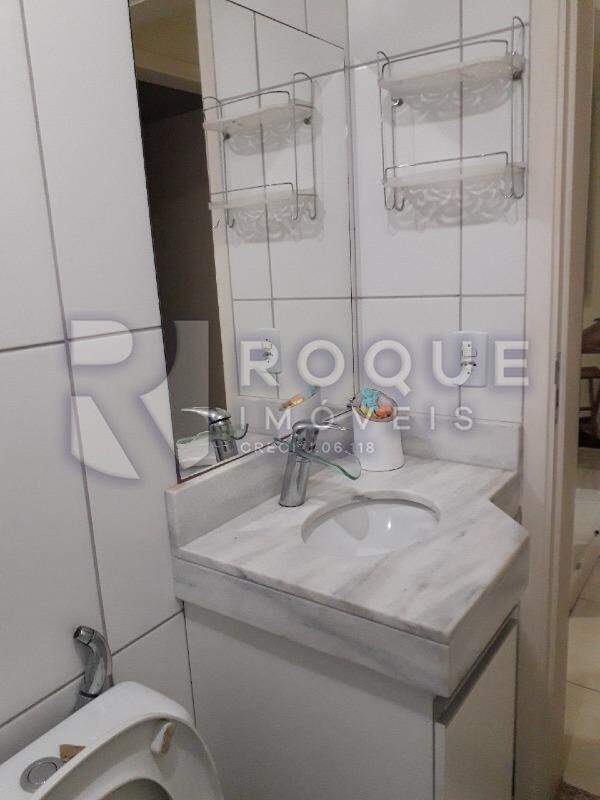 Apartamento à venda no bairro Jardim do Lago: