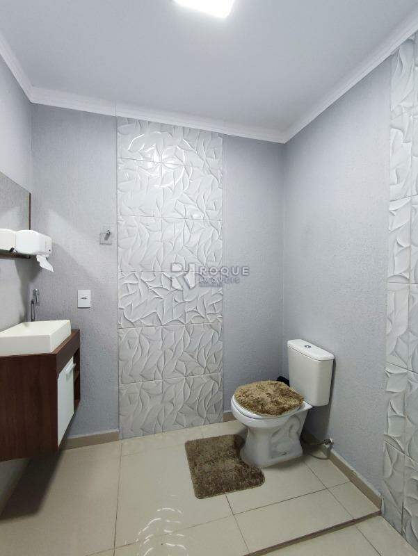 Chácara para aluguel no bairro Bairro dos Frades: WC masculino