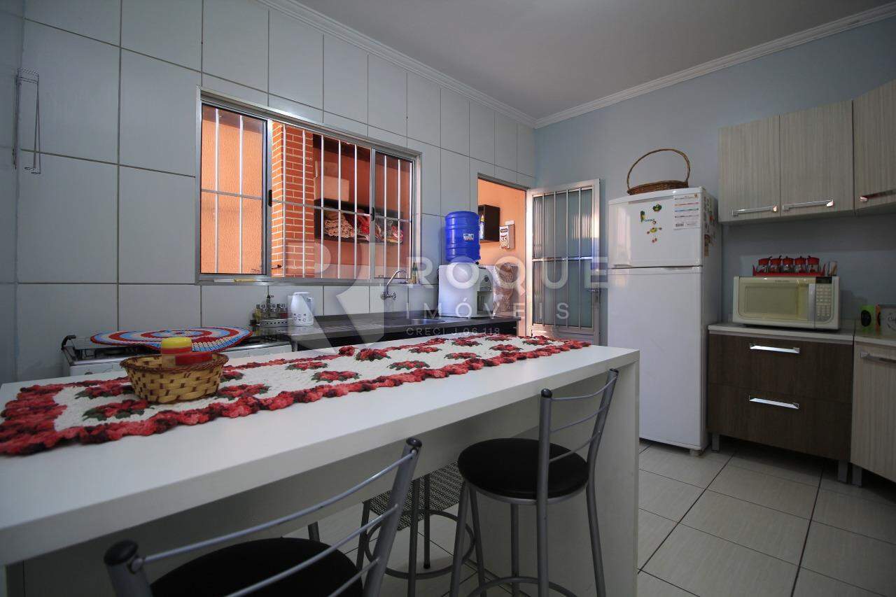 Casa Residencial à venda no bairro Parque Residencial Aeroporto: Cozinha