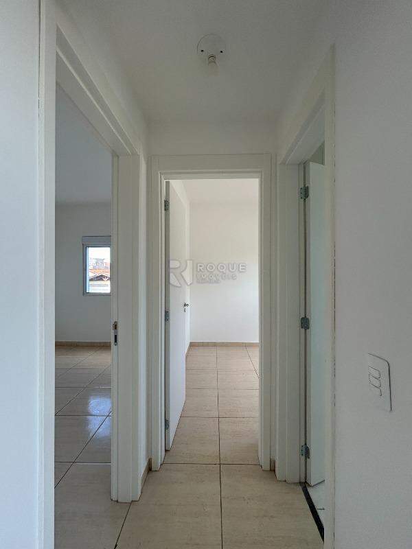 Apartamento para aluguel no bairro Jardim Residencial Victório Lucato: Hall