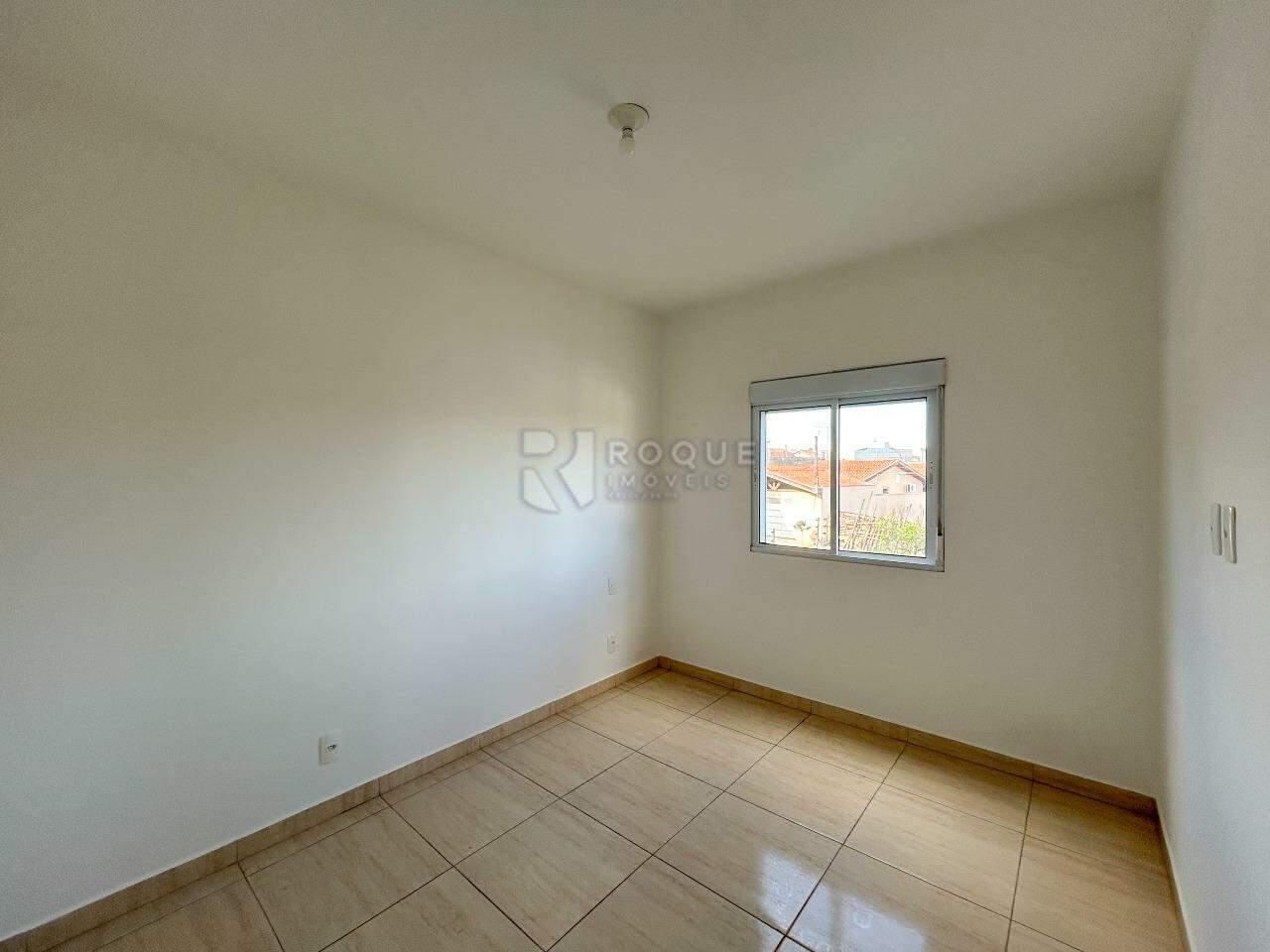 Apartamento para aluguel no bairro Jardim Residencial Victório Lucato: Dormitório 1