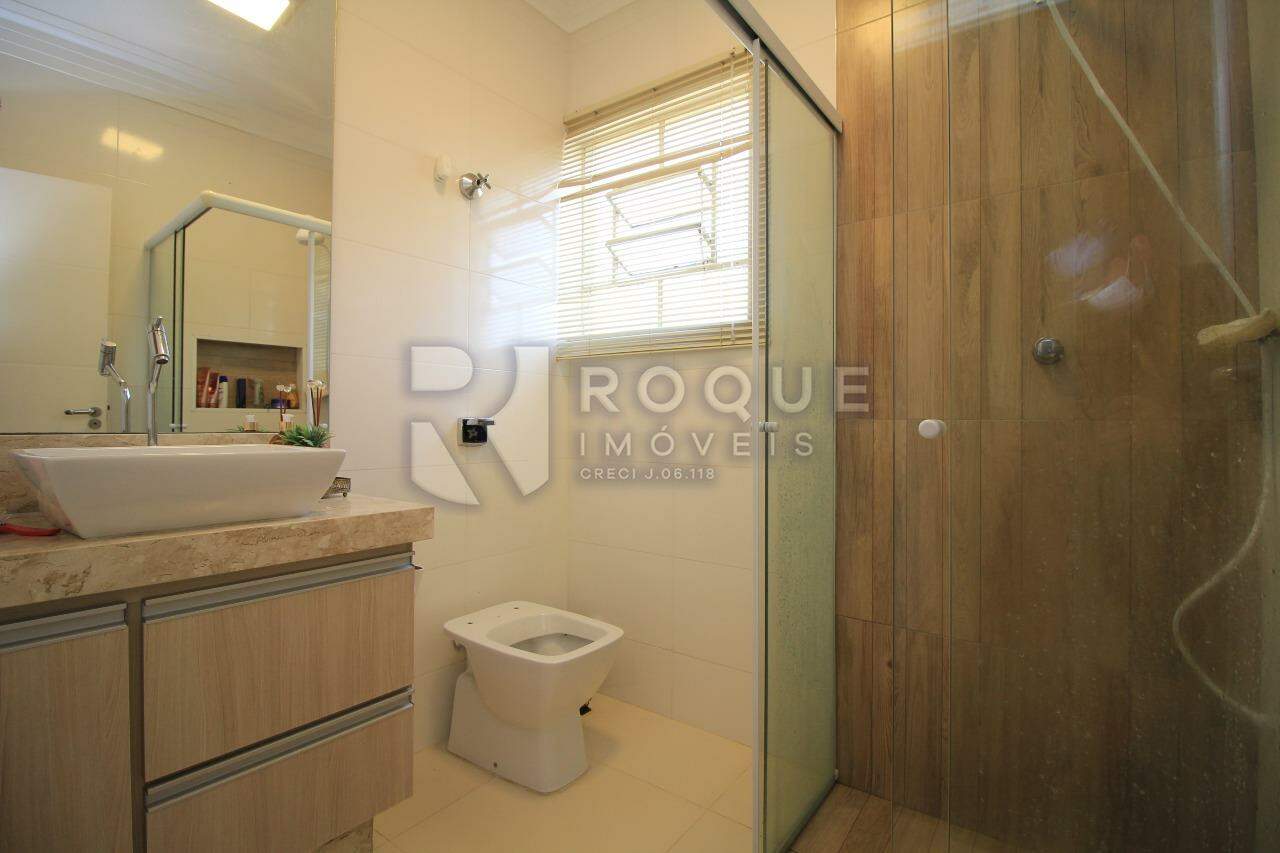 Apartamento à venda no bairro Vila Independência: Banheiro