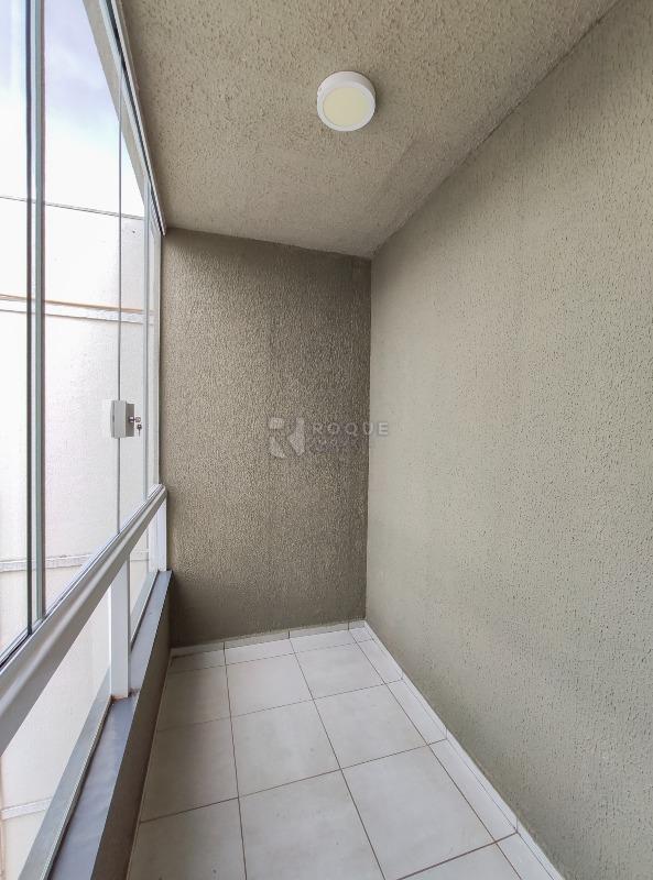 Apartamento para aluguel no bairro Graminha: Sacada 