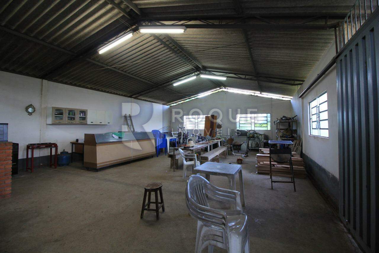 Sítio à venda no bairro Bairro do Pinhal: Barracão