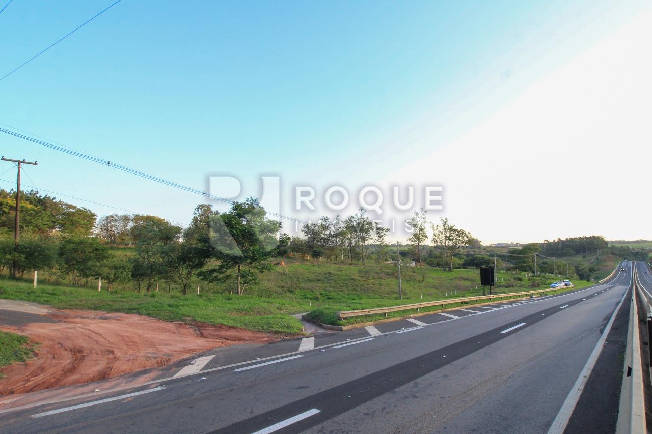 Área à venda no bairro Bairro do Pinhal: 