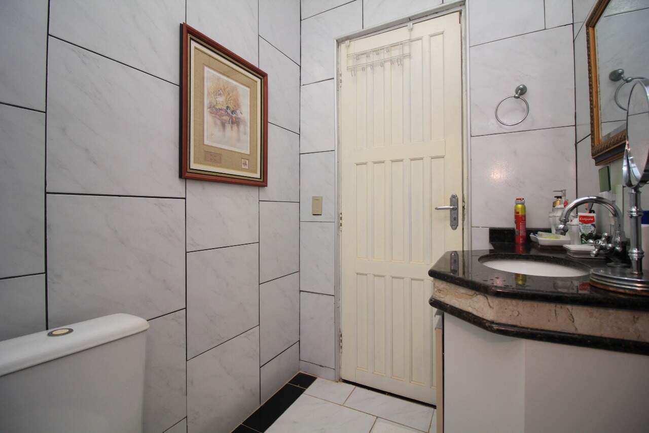 Chácara à venda no bairro Pires de Baixo: BANHEIRO SOCIAL