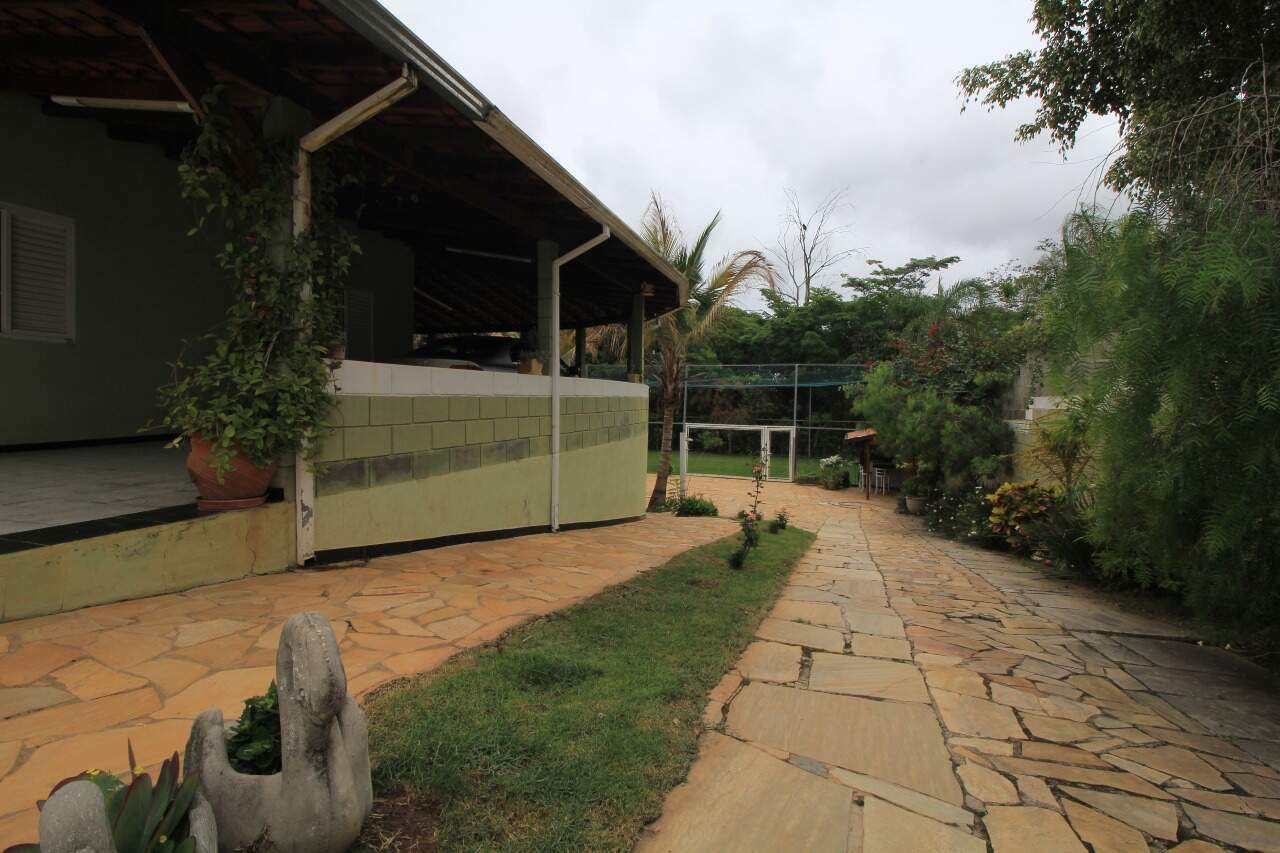 Chácara à venda no bairro Pires de Baixo: GARAGEM / ENTRADA