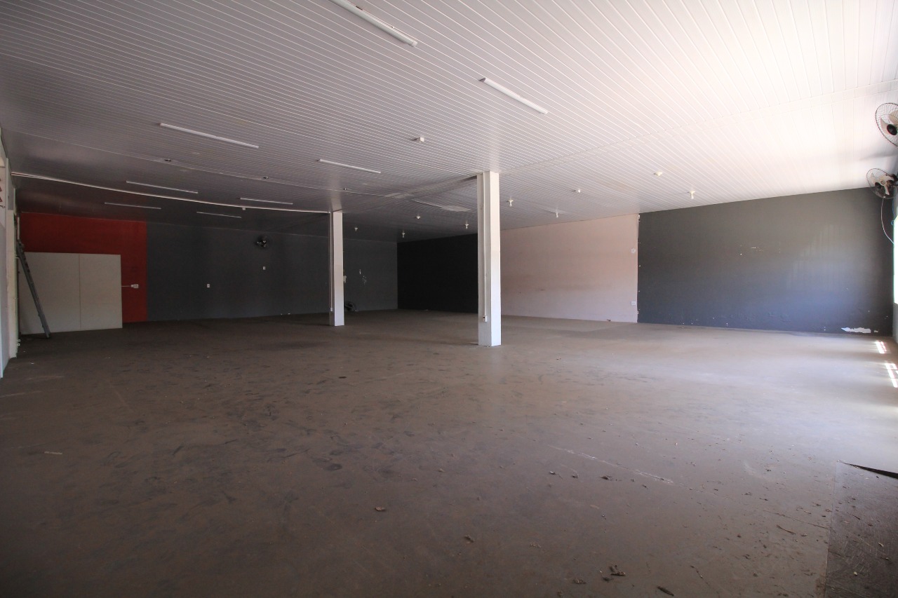 Barracão/Galpão à venda no bairro Jardim São Francisco: Salão