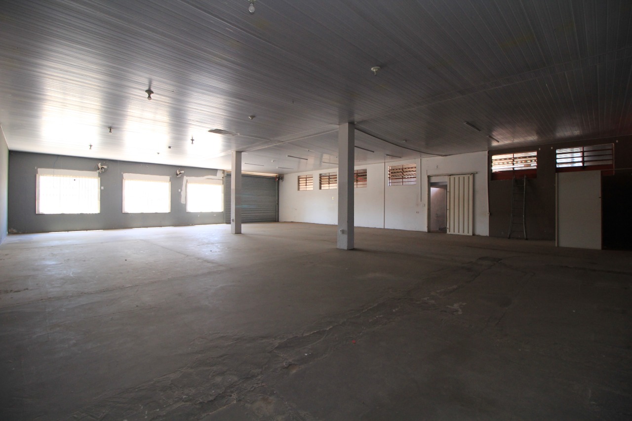 Barracão/Galpão à venda no bairro Jardim São Francisco: Salão