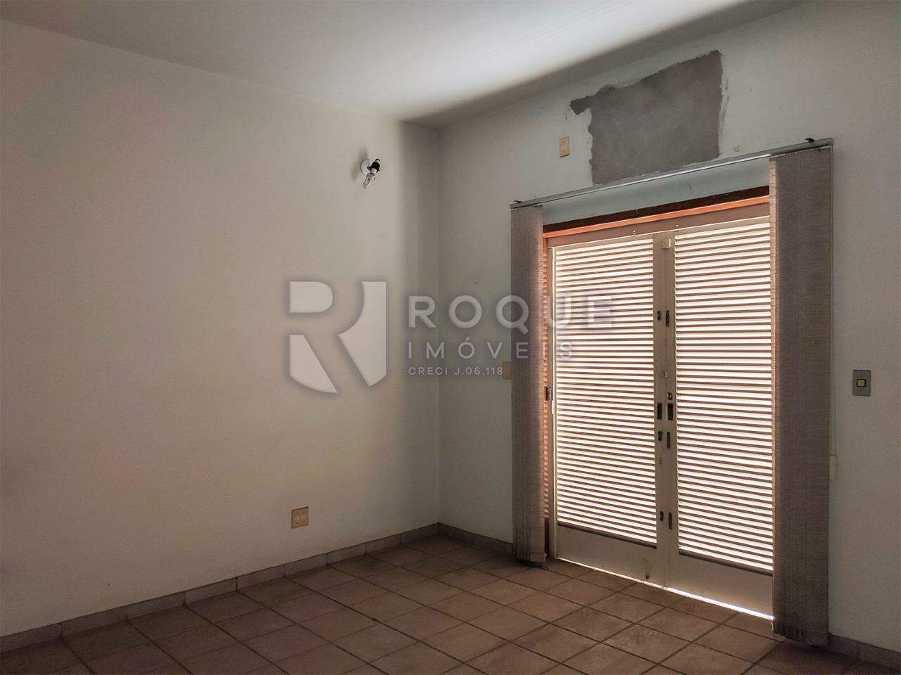 Casa Comercial para aluguel no bairro Centro: Dormitório