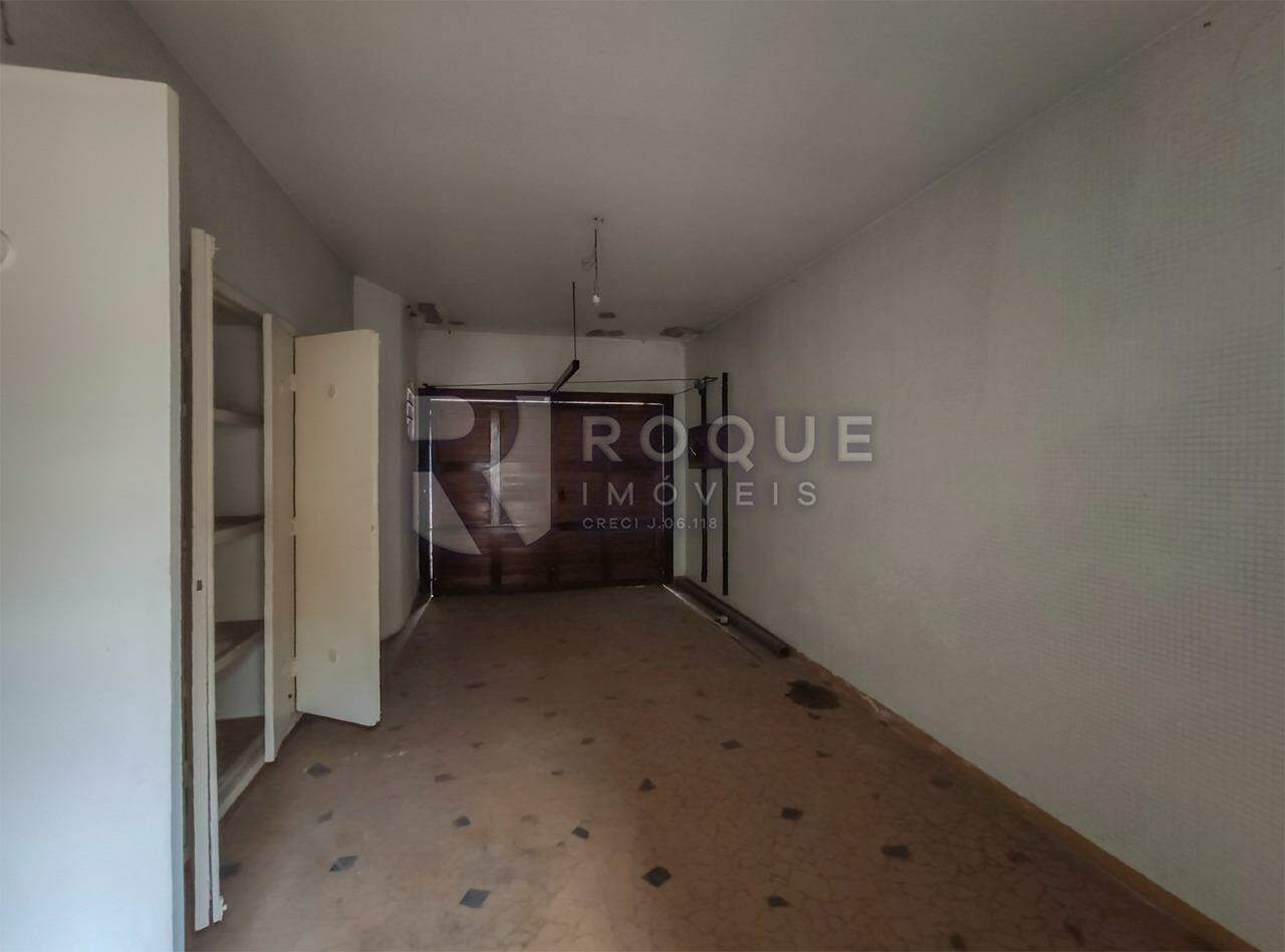 Casa Comercial para aluguel no bairro Centro: Garagem 